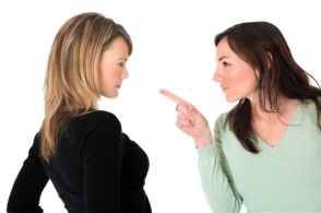 7 Women-Confrontation